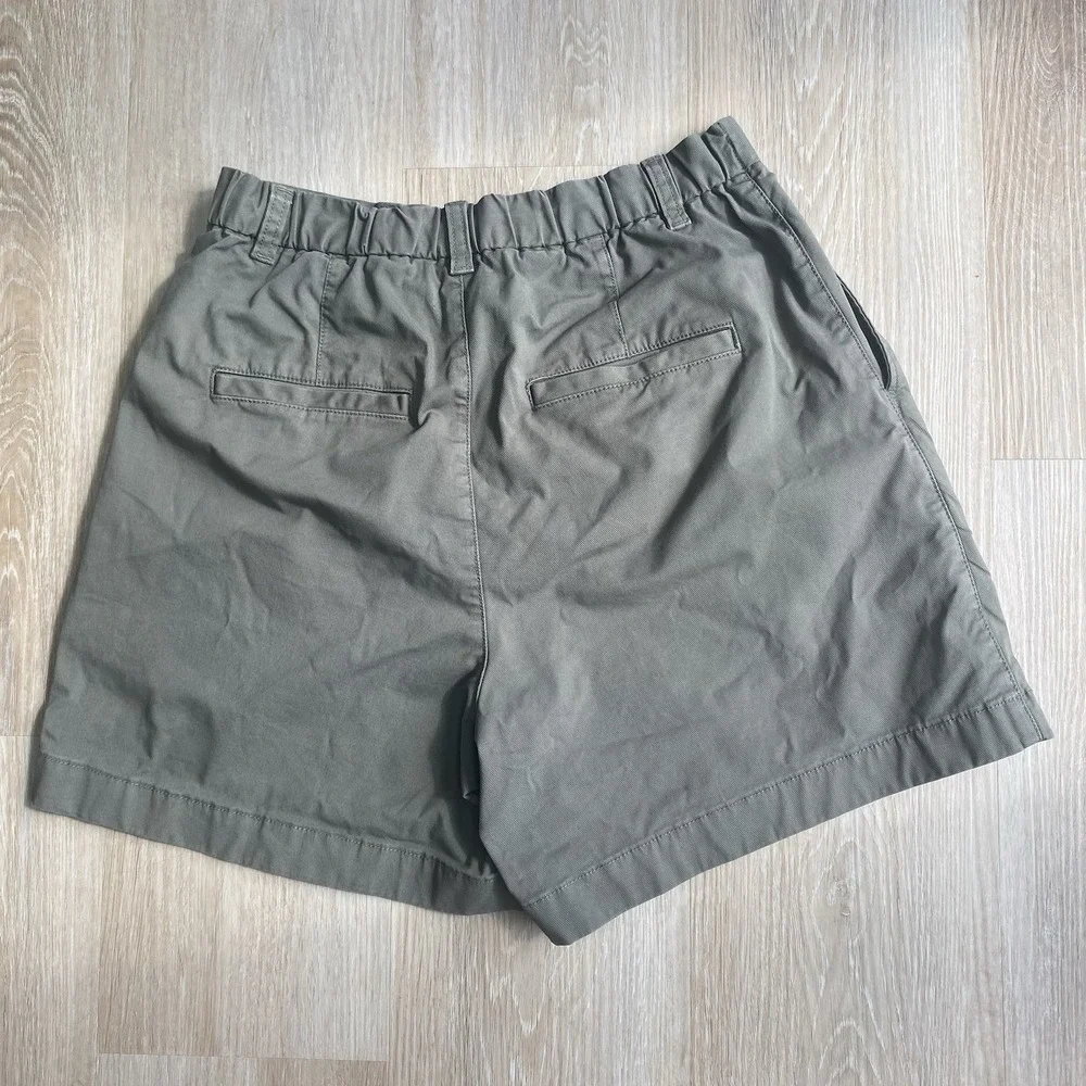 Gap Chino High Waist Pleated Women's Olive Shorts Size 6 Twill  Stretch Casual